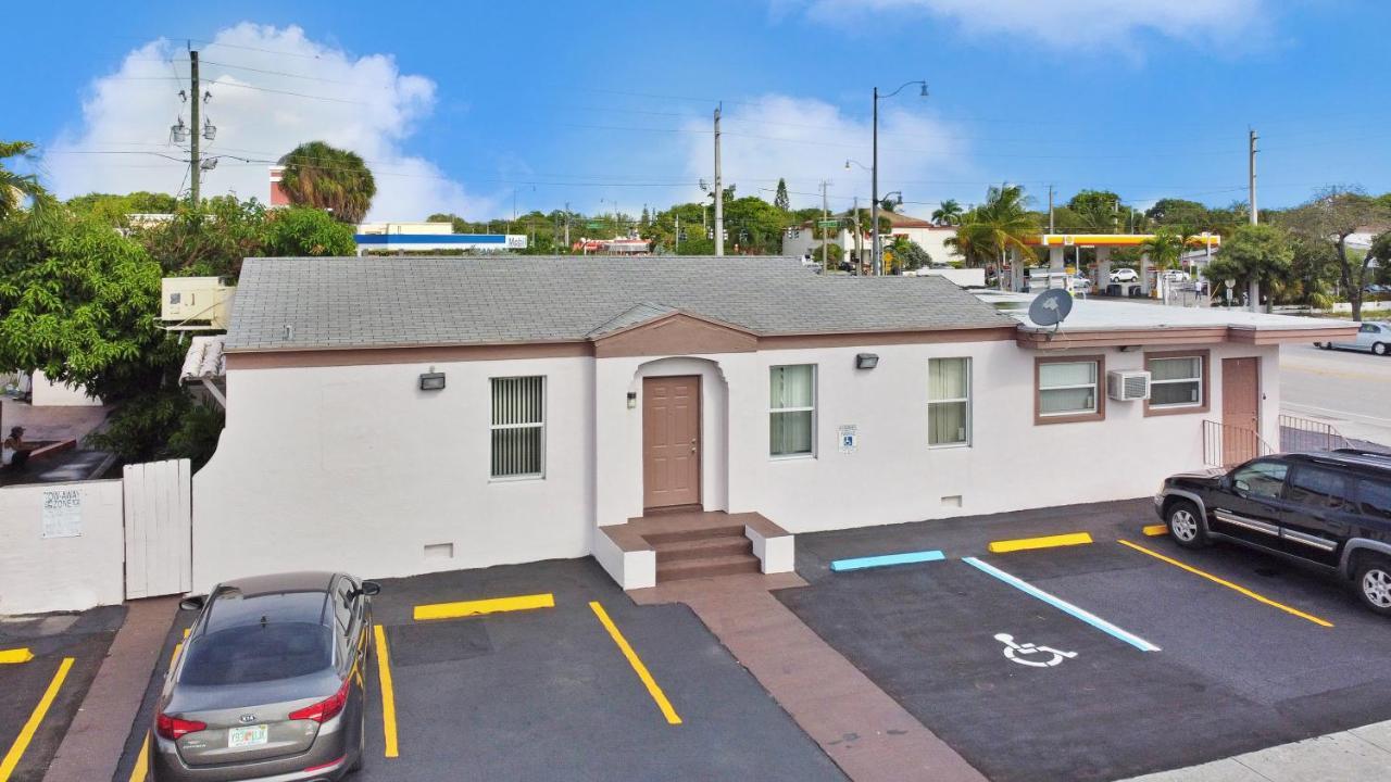 Super Budget Inn Hollywood Eksteriør billede